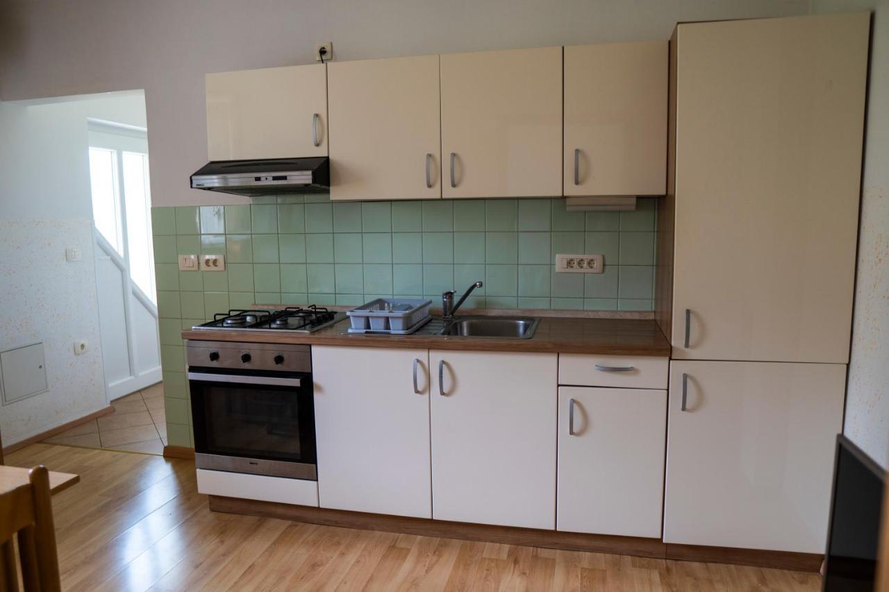 Apartments Dani Ізола Екстер'єр фото