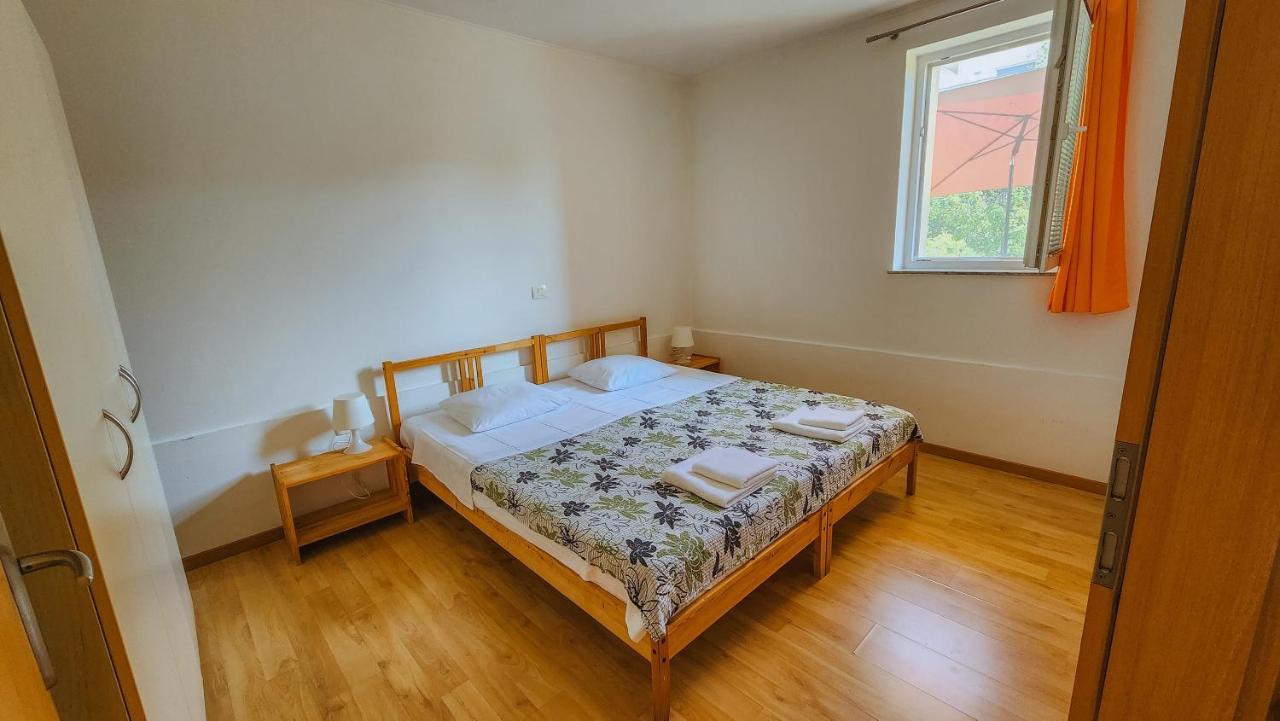 Apartments Dani Ізола Екстер'єр фото